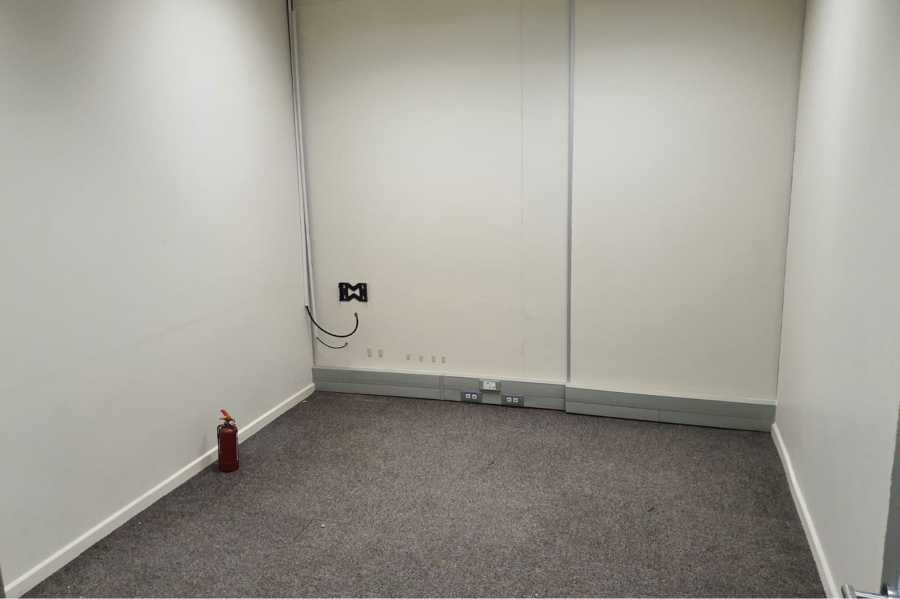 To Let commercial Property for Rent in Newton Park Eastern Cape